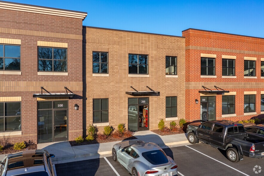 More Photos Of 1367 Buford Business Blvd, Buford Warehouse For Sale