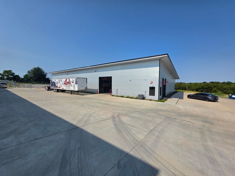 Primary Photo Of 1577 Freedom Market Pl, Edmond Warehouse For Lease