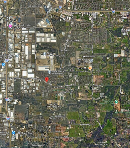 More Photos Of 612 Michael Dr, Everman Freestanding For Lease