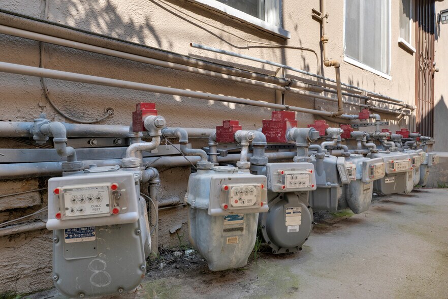 More Photos Of 4316 Edenhurst Ave, Los Angeles Apartments For Sale