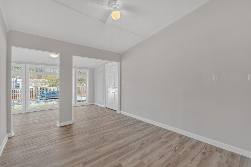 More Photos Of , Marietta Unknown For Sale