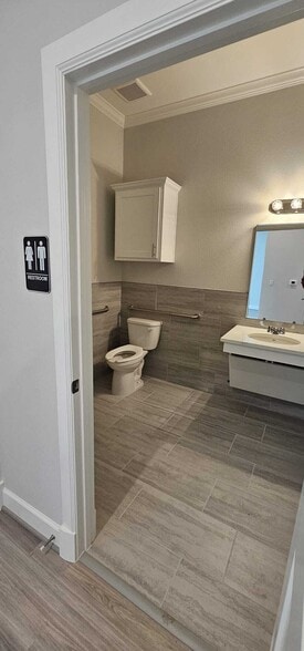 More Photos Of 3801 N Central Expy, McKinney Office For Lease