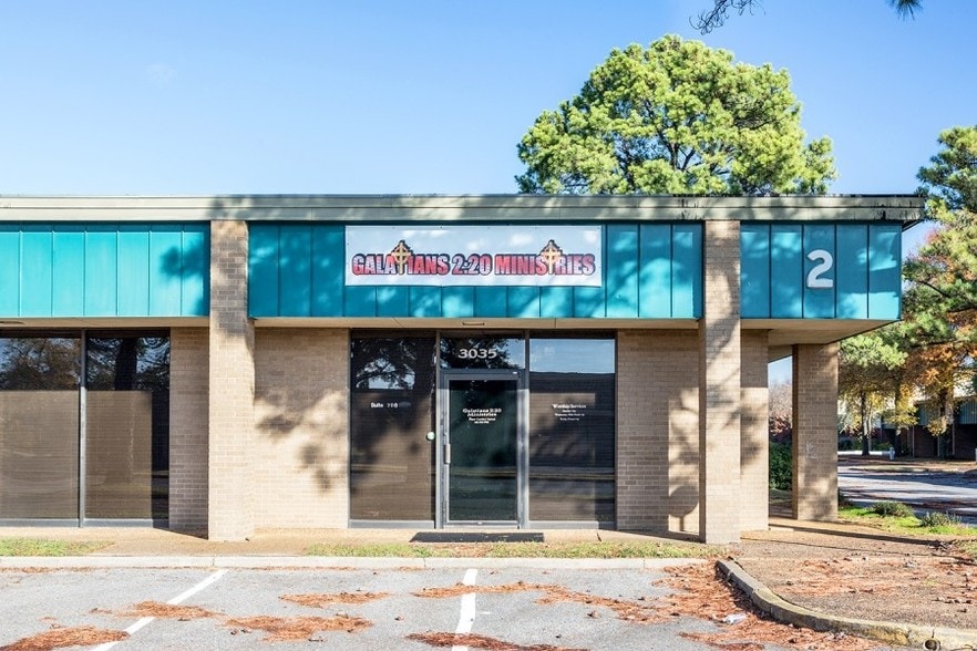 More Photos Of 2178 Venture Dr, Memphis Light Distribution For Lease