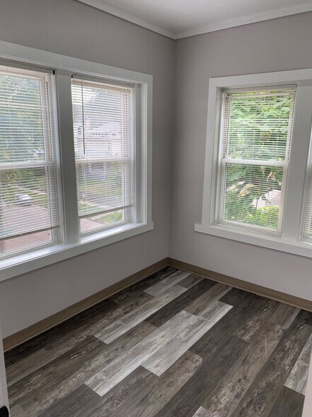 More Photos Of 301 21st St, Sioux City Apartments For Sale