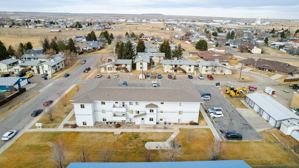 More Photos Of 305 46th St N, Great Falls Apartments For Sale