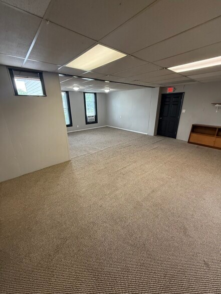 More Photos Of 122 N Court St, Marysville Freestanding For Sale