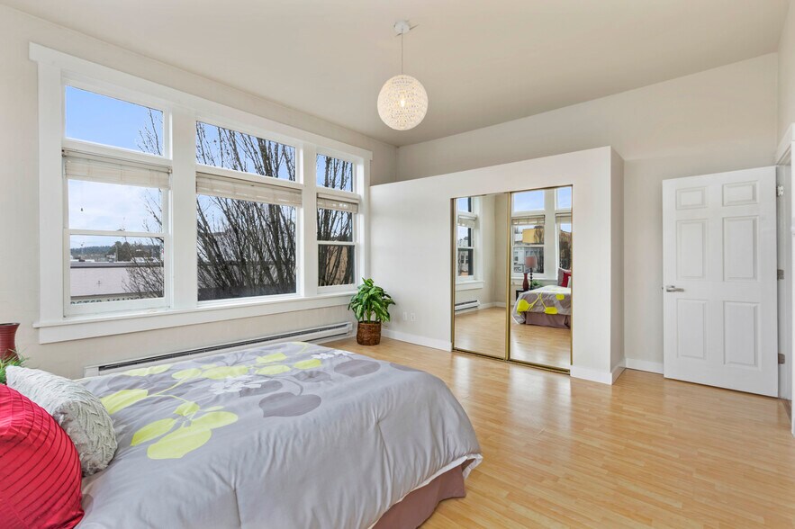 More Photos Of 410 Franklin St SE, Olympia Apartments For Sale
