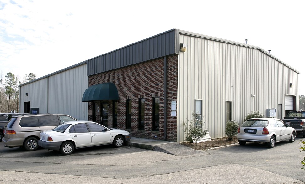 More Photos Of 125 Quantum St, Holly Springs Warehouse For Sale