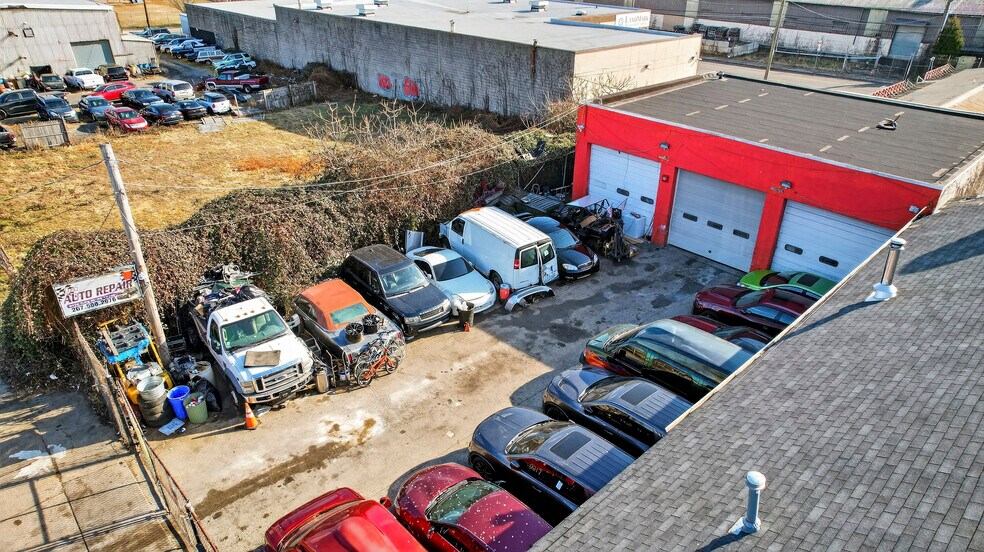 More Photos Of 6125 Tulip St, Philadelphia Auto Repair For Sale