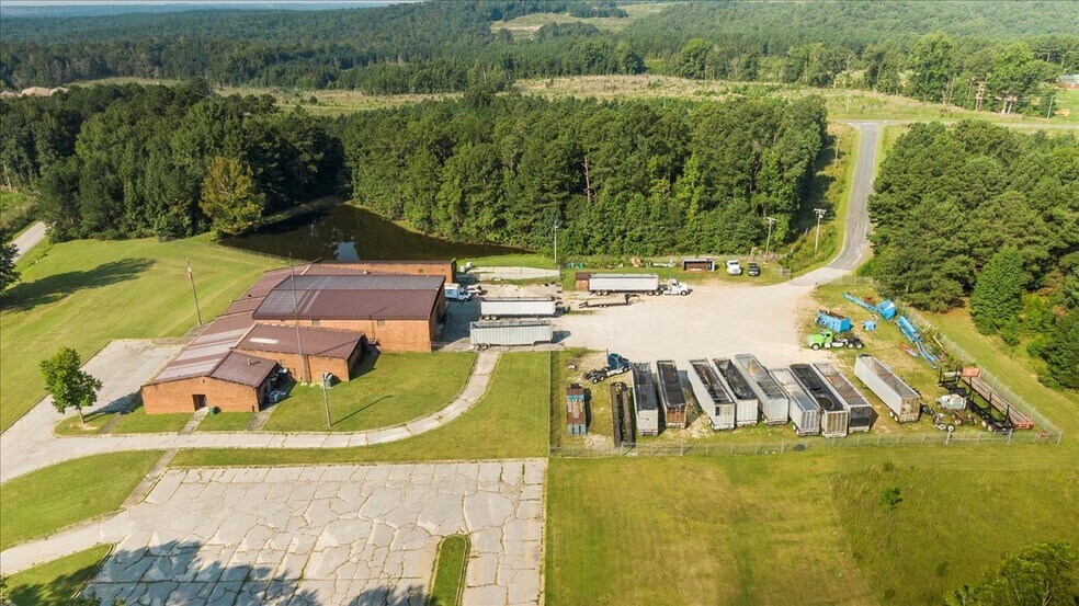More Photos Of 704 State Road S-13-680, Jefferson Manufacturing For Sale