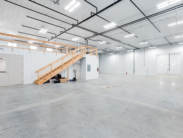More Photos Of 26336 S Heritage Dr, Elwood Warehouse For Sale