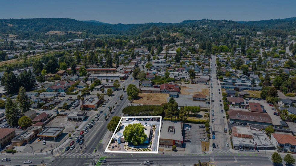 More Photos Of 806 Ocean St, Santa Cruz General Retail For Sale