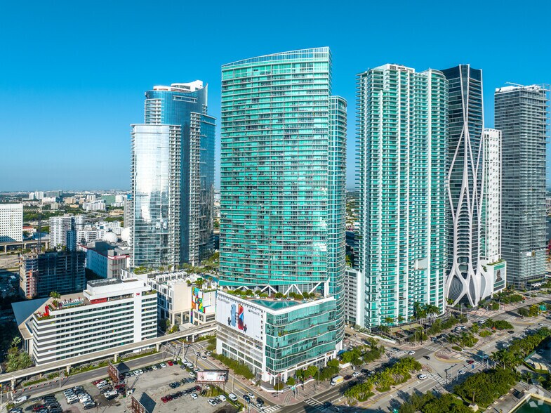Primary Photo Of 888 Biscayne Blvd, Miami Apartments For Sale