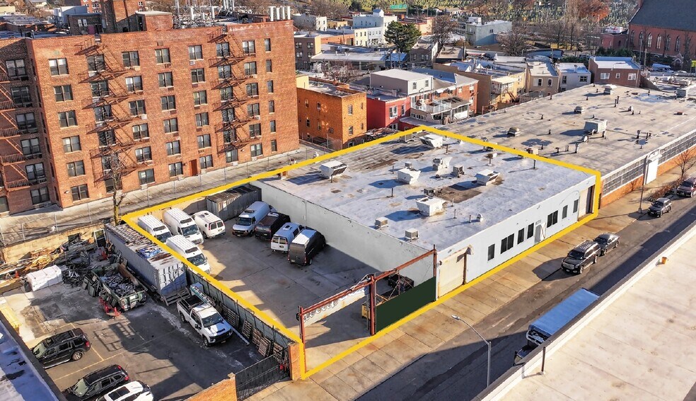 Primary Photo Of 4855-4865 36th St, Long Island City Warehouse For Lease