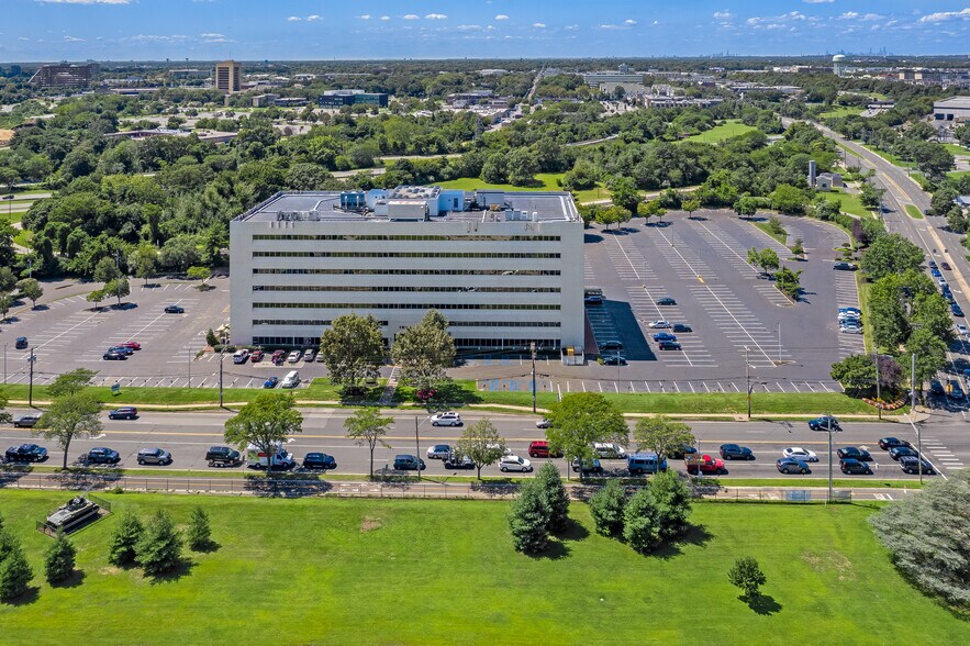 More Photos Of 1600 Stewart Ave, Westbury Medical For Lease