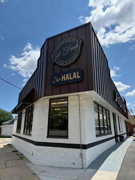 More Photos Of 5215 N Milwaukee Ave, Chicago General Retail For Sale