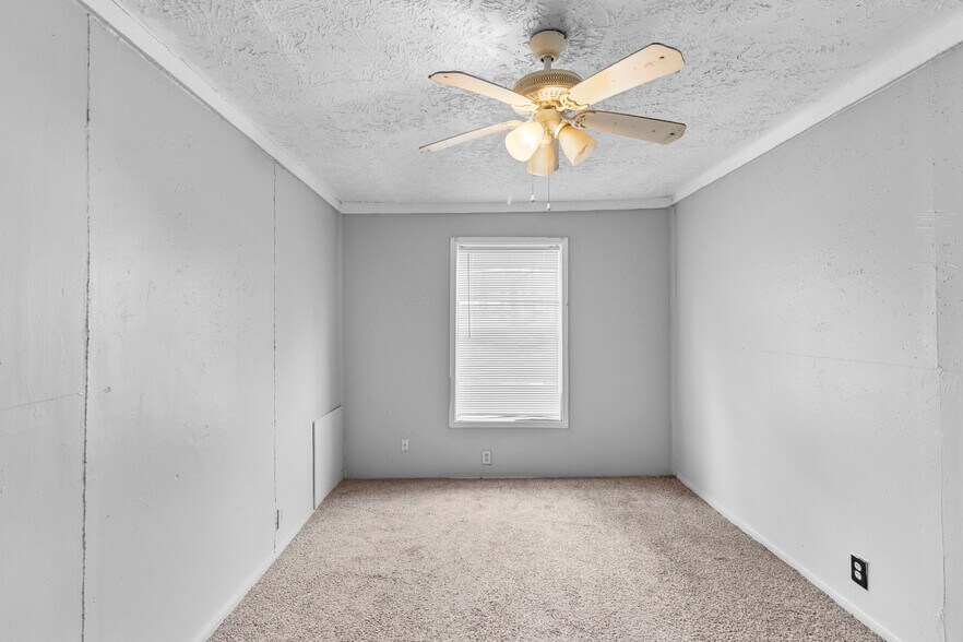 More Photos Of 31 Jackson Rd, Huntsville Apartments For Sale