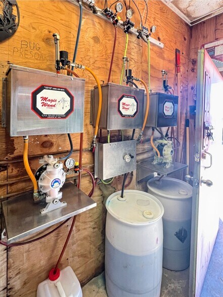 More Photos Of 509 1st St, Granite Carwash For Sale