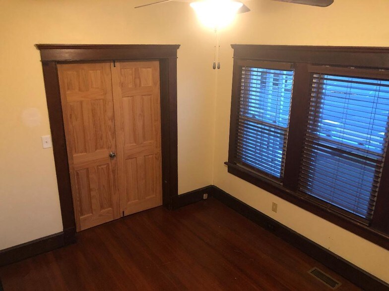 More Photos Of 106 Tiller Ave, Beachwood Specialty For Lease