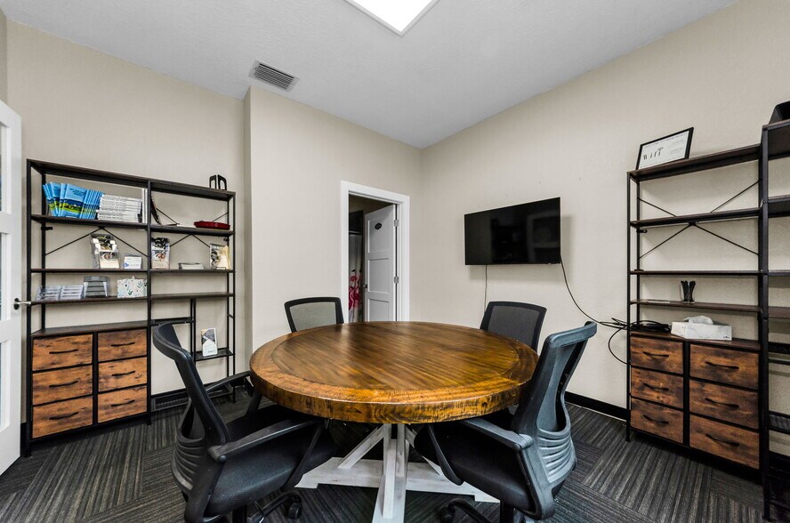 More Photos Of 11748 La Madera Blvd, Port Richey Office For Sale