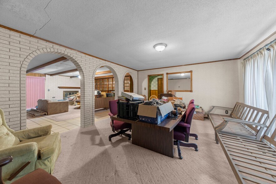 More Photos Of 2302 W Stan Schlueter Loop, Killeen Office For Sale