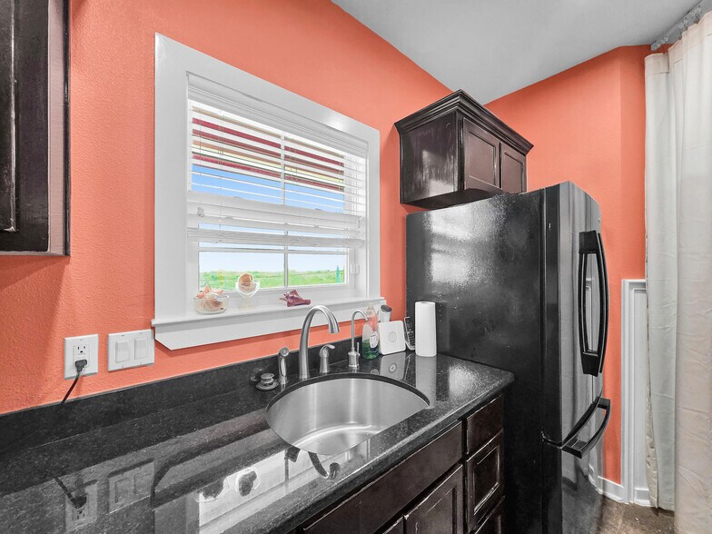 More Photos Of 970 Surfside, Crystal Beach General Retail For Sale