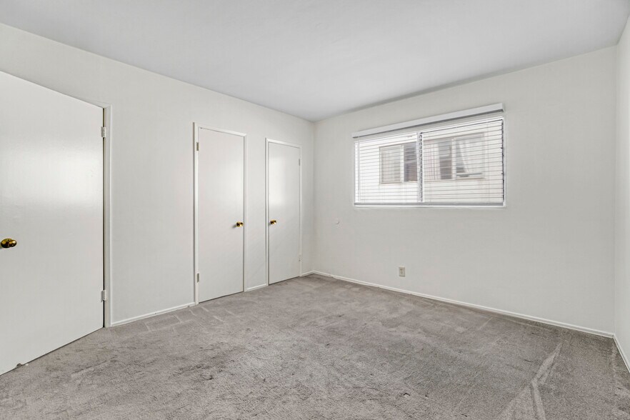 More Photos Of 904 N Spaulding Ave, Los Angeles Apartments For Sale