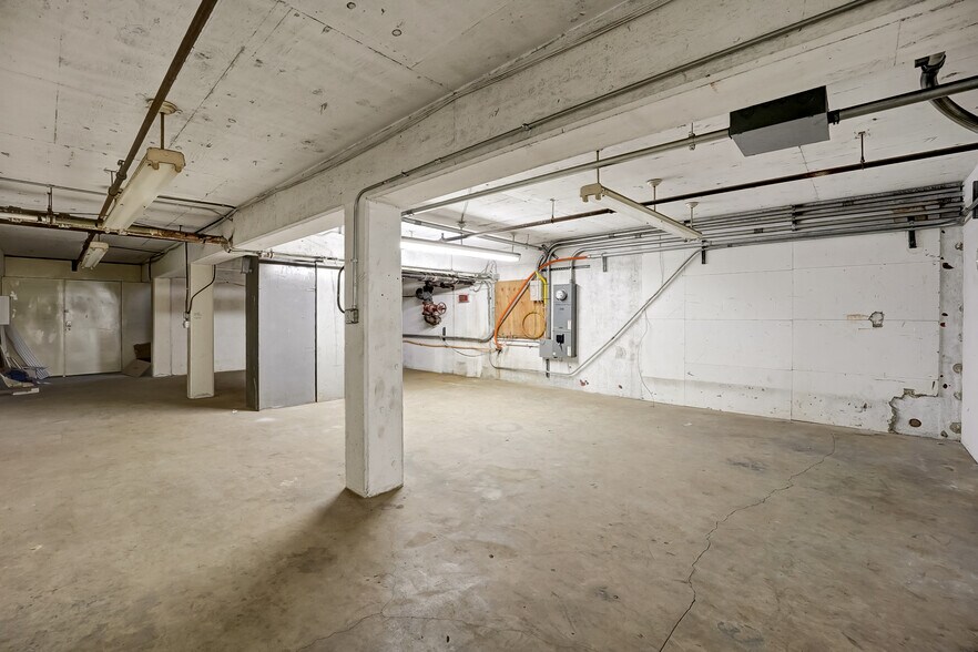 More Photos Of 8780 Valley Blvd, Rosemead Office For Lease