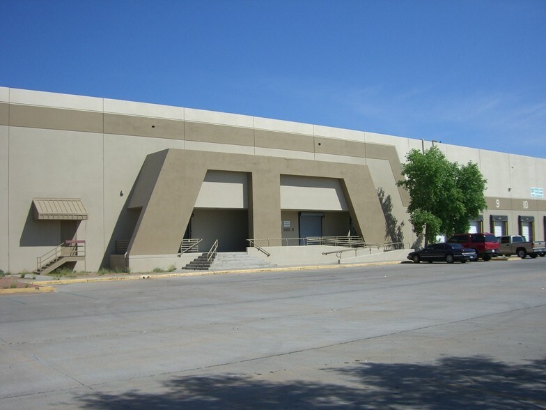 More Photos Of 1401 Pullman Dr, El Paso Distribution For Lease