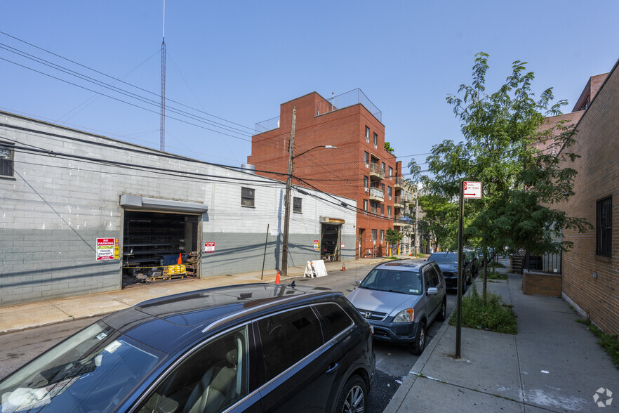 More Photos Of 4134 Haight St, Flushing Apartments For Sale