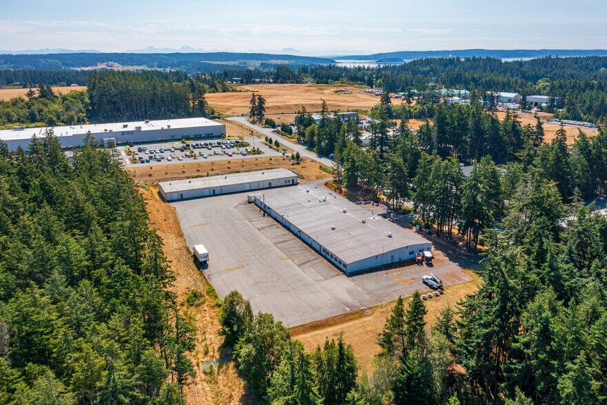 More Photos Of 970 NE 21st Ct, Oak Harbor Manufacturing For Lease