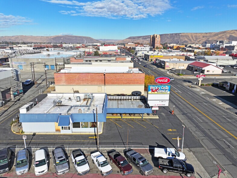 More Photos Of 306 S 1st St, Yakima Restaurant For Sale