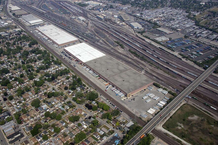 More Photos Of 4700-4800 Proviso Dr, Melrose Park Distribution For Lease