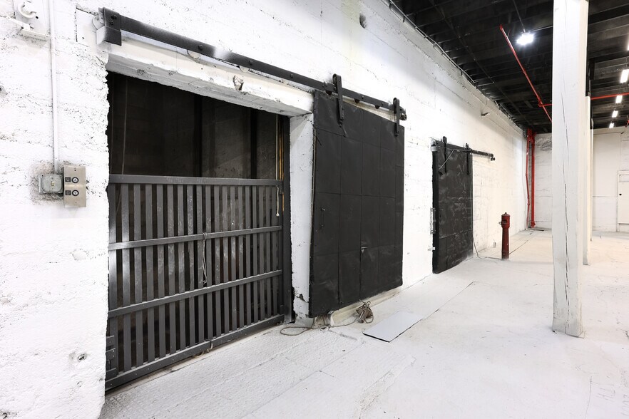 More Photos Of 1811 Factory St, Kalamazoo Manufacturing For Sale