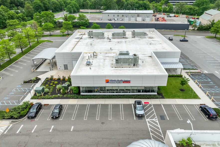 More Photos Of 585 From Rd, Paramus General Retail For Sale