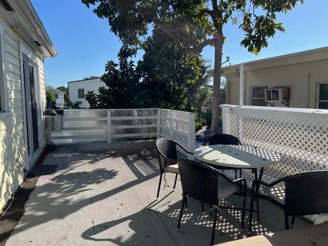 More Photos Of 329 N K St, Lake Worth Apartments For Sale