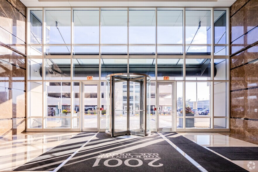 More Photos Of 2001 York Rd, Oak Brook Office For Lease