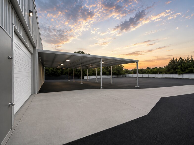 More Photos Of 3031 NE 23rd St, Oklahoma City Warehouse For Sale