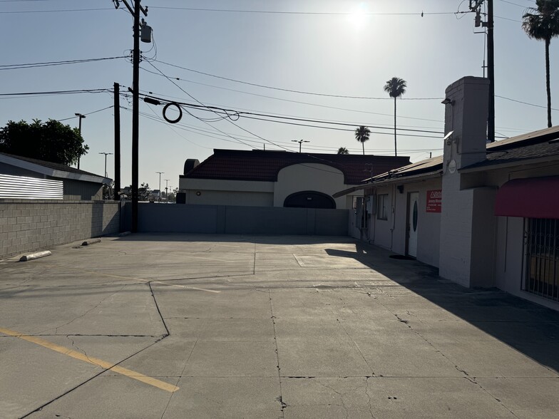 More Photos Of 1598 W Katella Ave, Anaheim Office For Sale