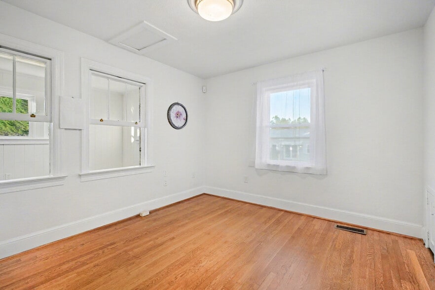 More Photos Of 4412 Lafayette Blvd, Fredericksburg Loft Creative Space For Lease