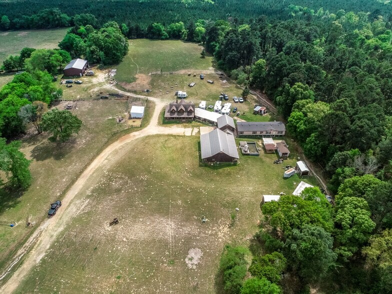 More Photos Of 766 County Road 4640, Winnsboro Specialty For Sale