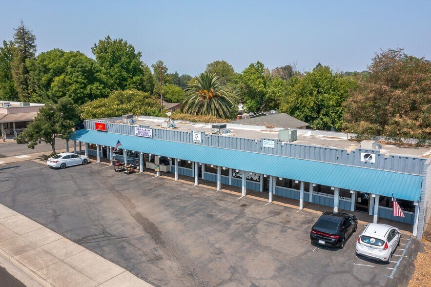 More Photos Of 1556 Hartnell Ave, Redding Office For Sale