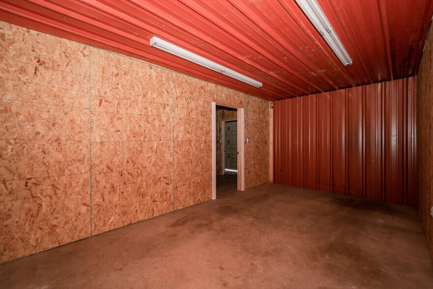 More Photos Of 717 E Loop 281, Longview Industrial For Lease