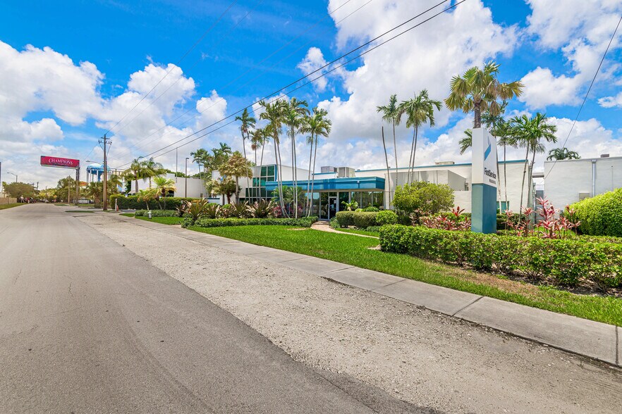 More Photos Of 3001 N 29th Ave, Hollywood Unknown For Lease