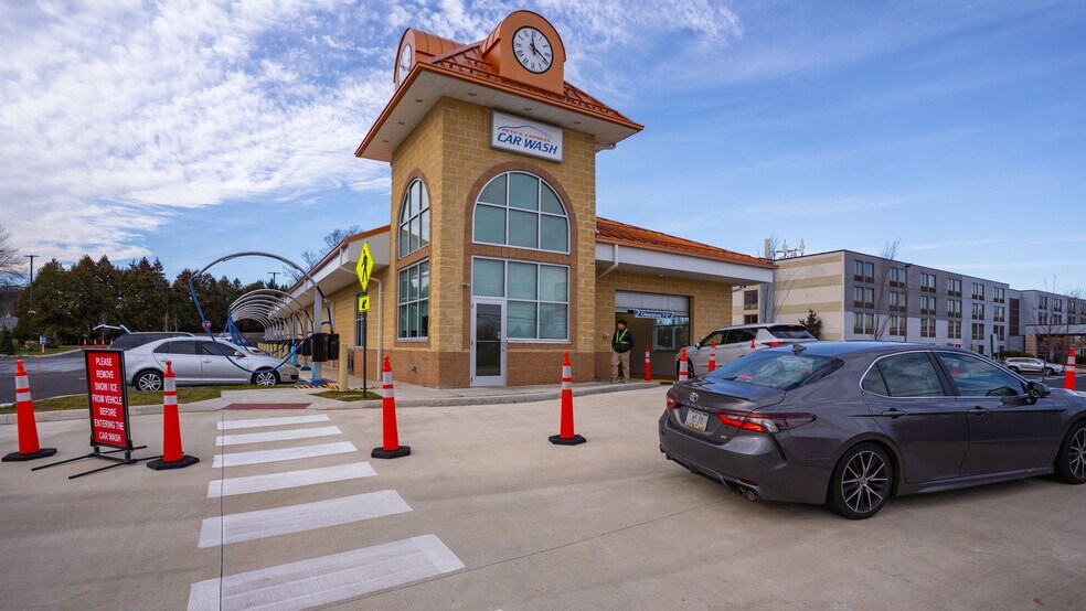 Primary Photo Of 233 Easton Rd, Horsham Township Carwash For Sale