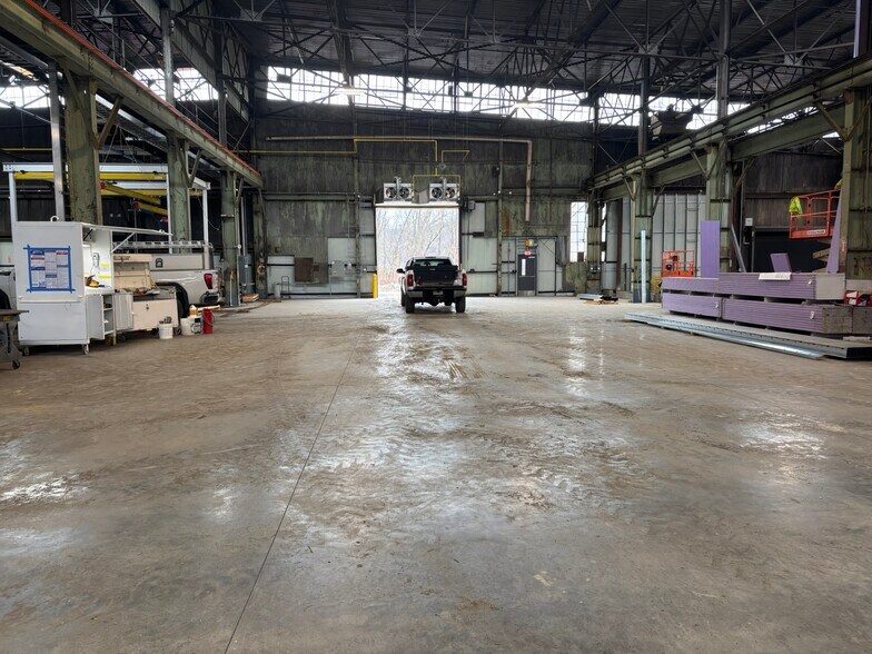 More Photos Of 2481 River Rd, Beech Bottom Manufacturing For Lease