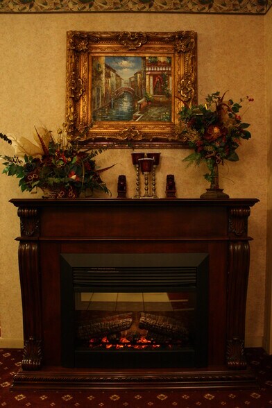 More Photos Of 2009 W Reelfoot Ave, Union City Hotel For Sale