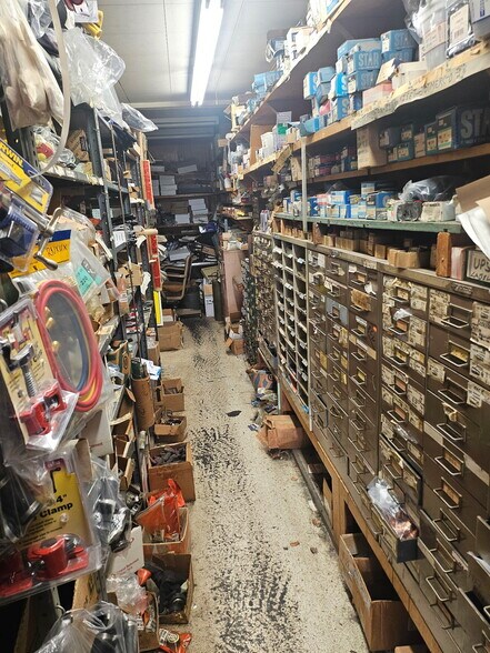 More Photos Of 1307 Walnut St, Mckeesport Freestanding For Sale