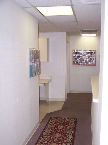 More Photos Of 6116 Rolling Rd, Springfield Medical For Sale