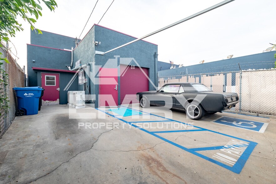 More Photos Of 942 S Gerhart Ave, Commerce Coworking Space